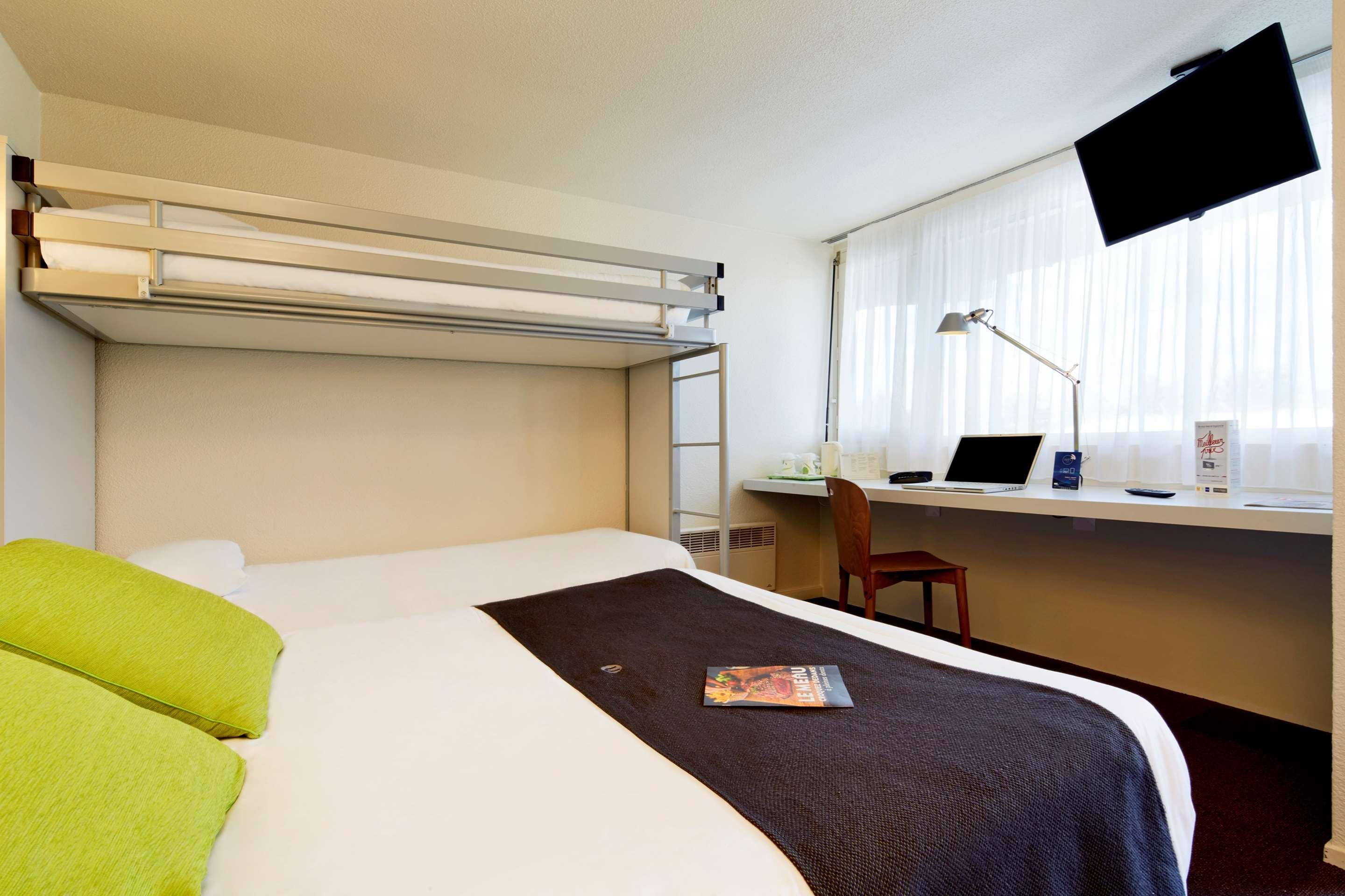 Hotel Campanile Poitiers - Site Du Futuroscope Chasseneuil-du-Poitou Esterno foto